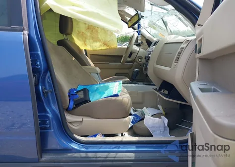 2009 Ford Escape Xlt from USA, damaged, VIN 1FMCU93749KB34473